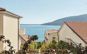 Apartmani Divna